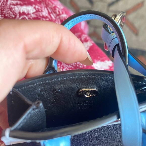 Louis Vuitton cite stemmer bag charm key ring key holder 🗝👛💯 Authentic - Picture 6 of 10